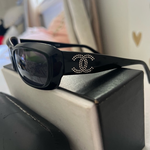Rare Vintage Chanel sunglasses - Picture 3 of 7